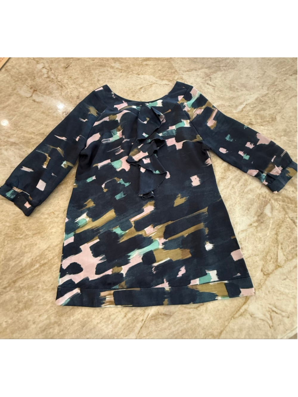 TULLE ANTHROPOLOGIE MEDIUM RUFFLE ABSTRACT Brush stroke PRINT BLOUSE